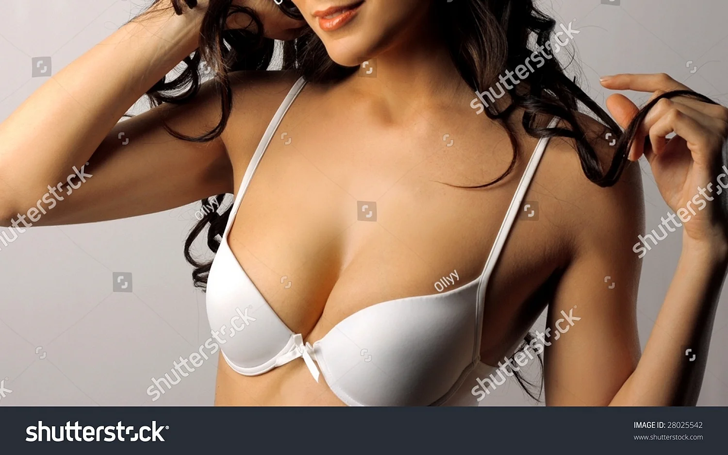 Красивая женская грудь 3 размер