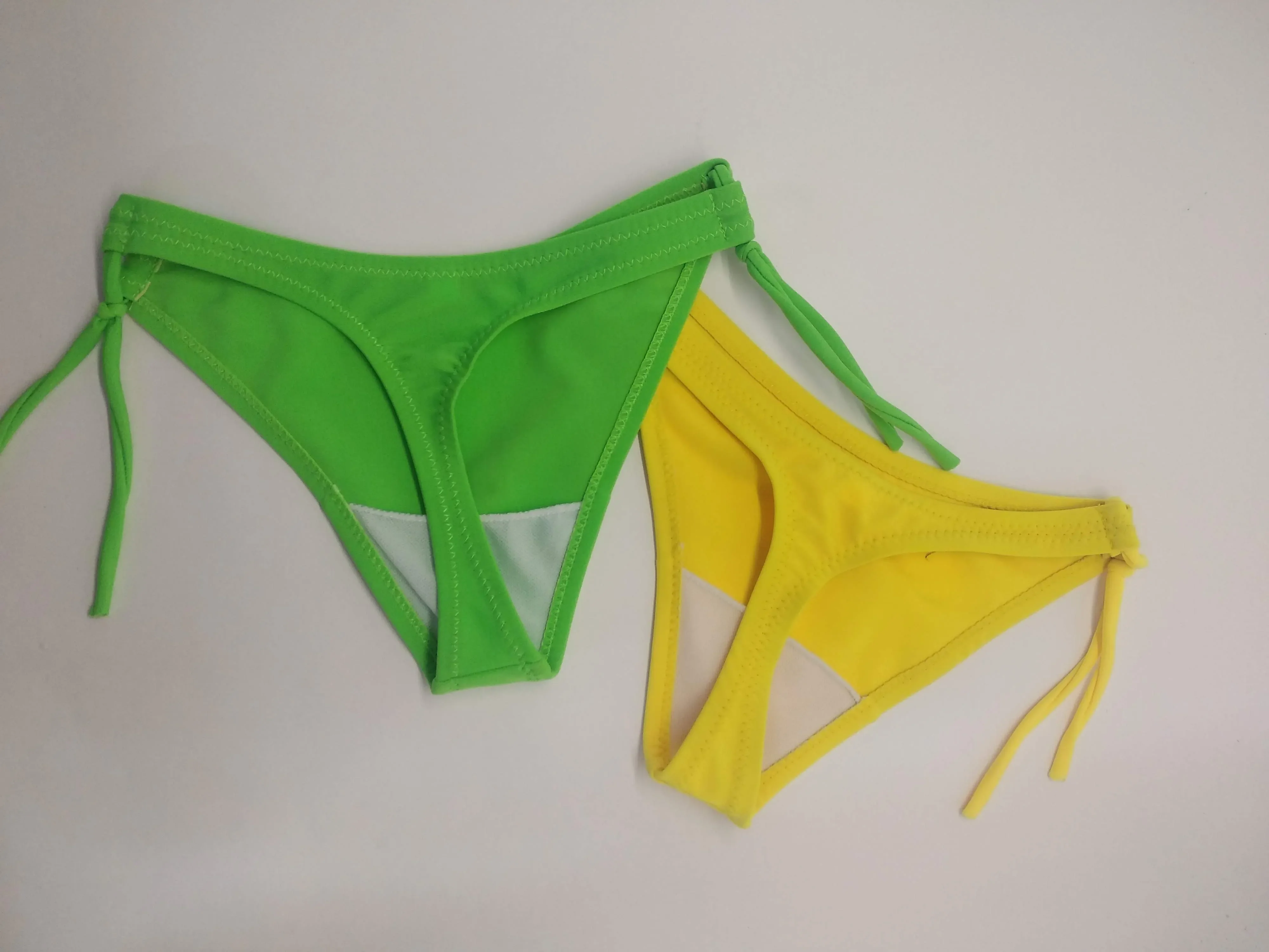 Розовые ягодицы. Покажи девочку в стрингах. Покажи девочку в стрингах. Покажи девочку в стрингах. Arina charmante.