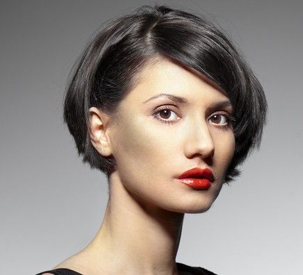 Strizhka Bob Modnye Tendencii Istoriya Foto 4 Korotkij Bob Smotret Video Video